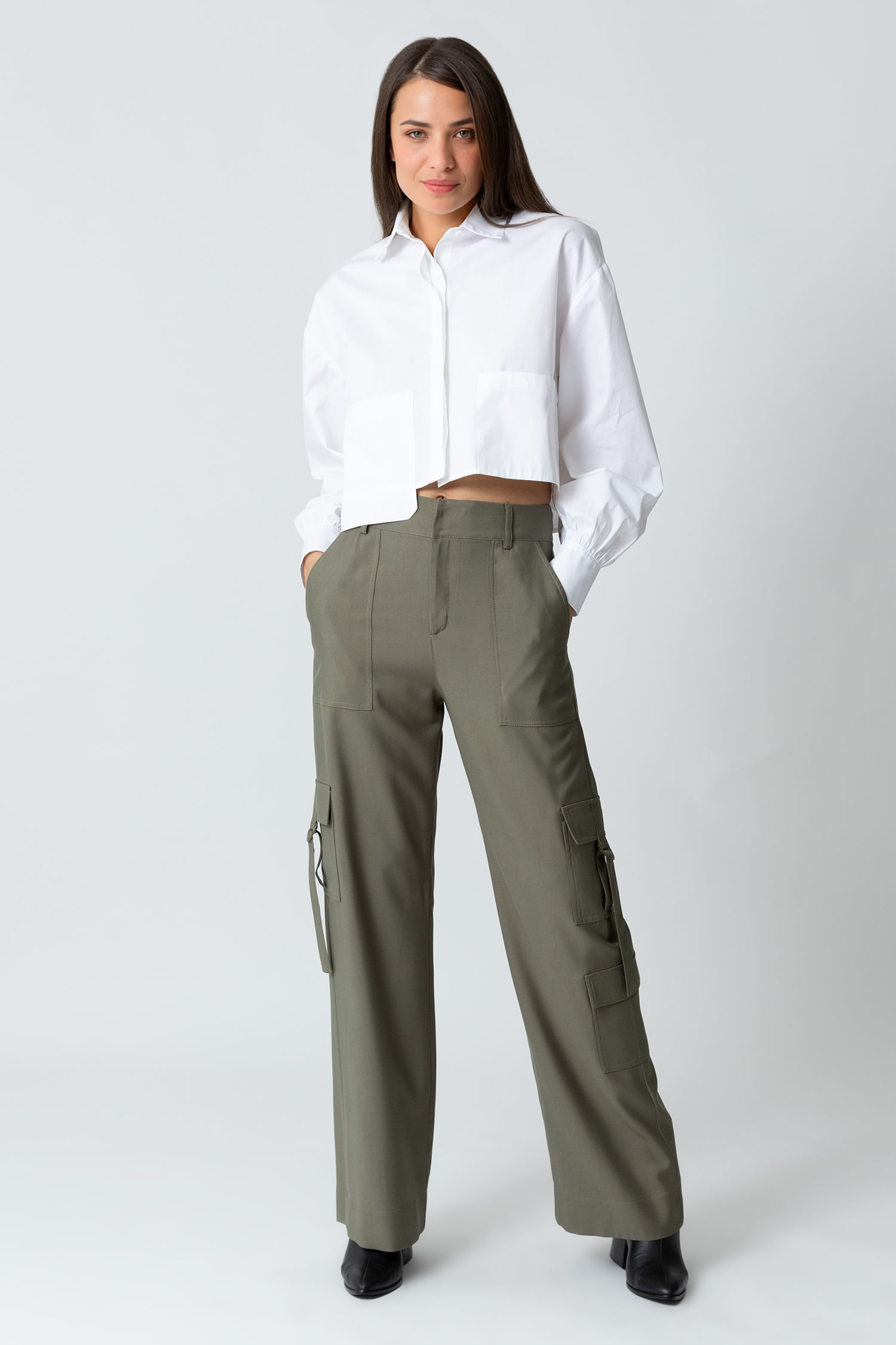 CALÇA BOLSOS LATERAIS