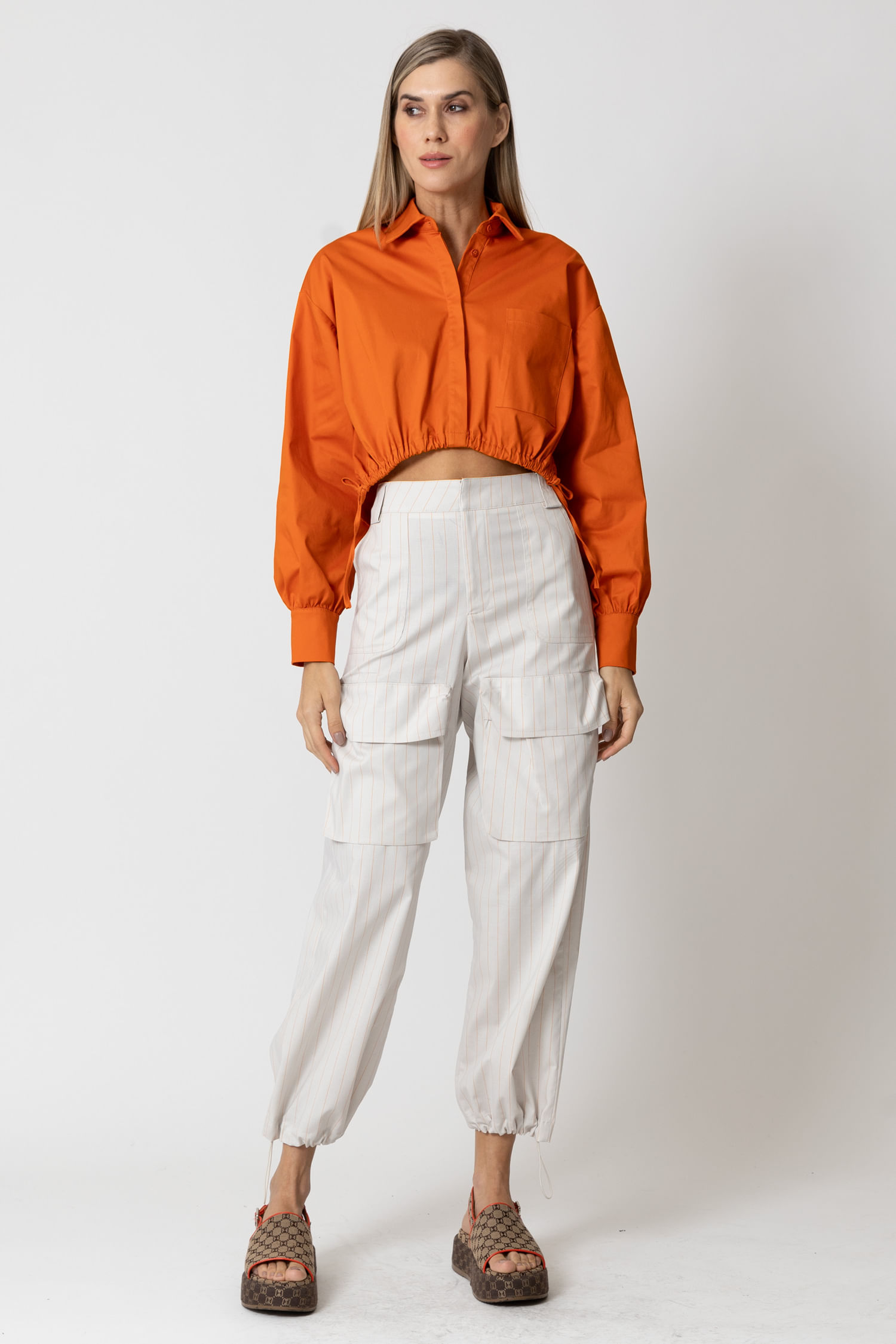 CALÇA BOLSO FRENTE carmim