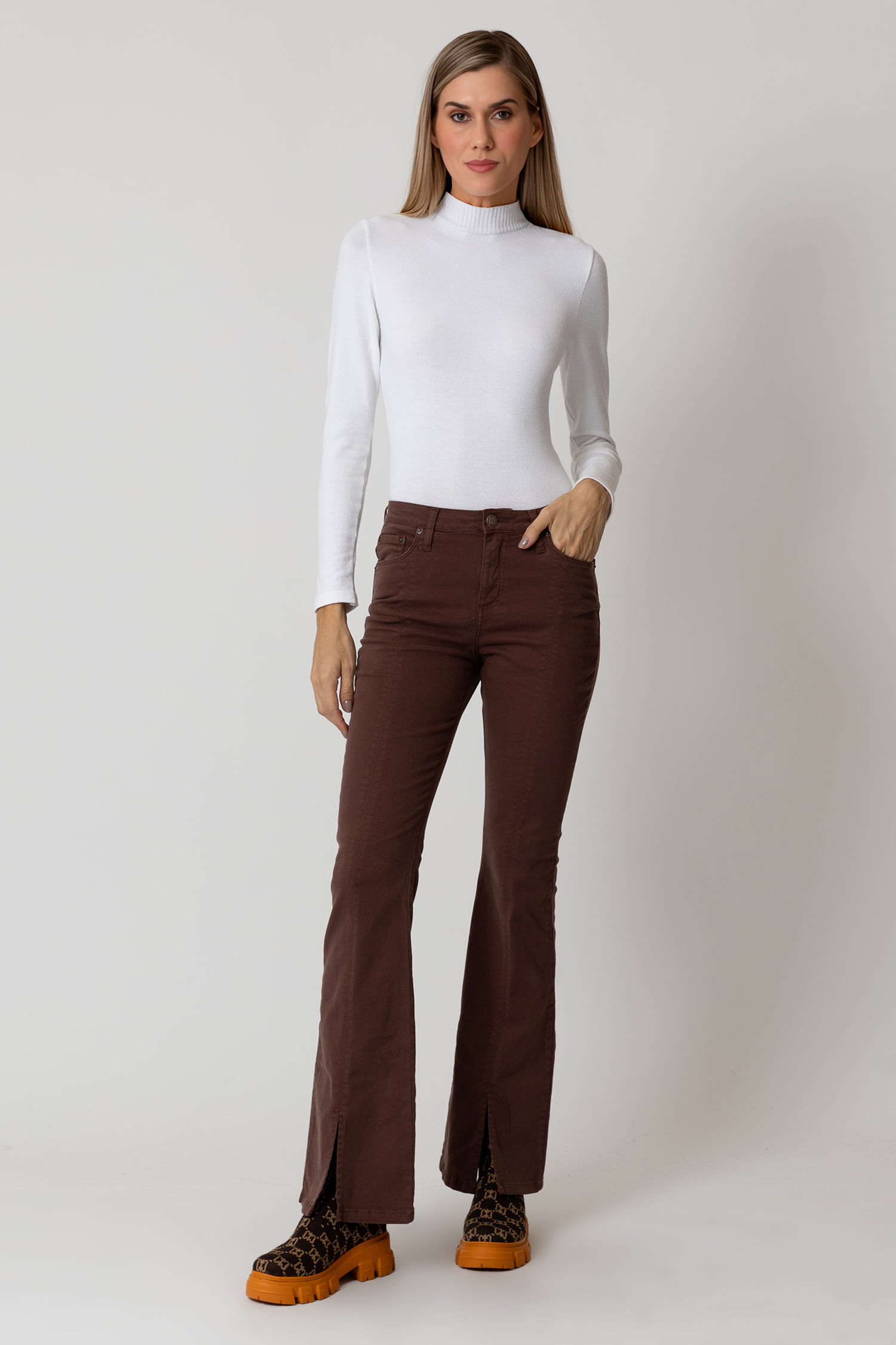 CALÇA FENDA FRONTAL