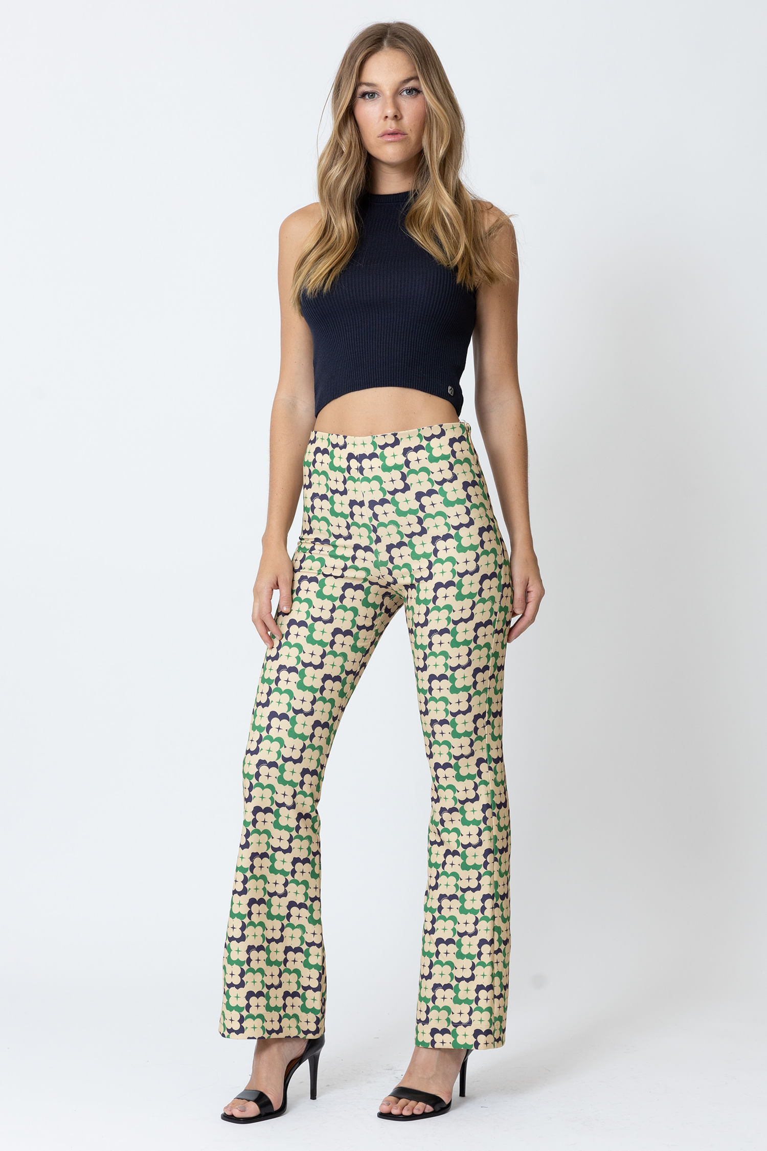 CALÇA SEMI FLARE