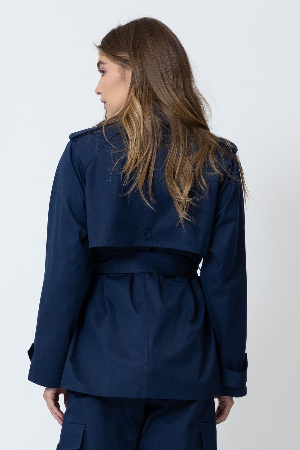 CALCA-F1306-E-BLUSA-F6838-E-CASACO-F12309-COSTAS