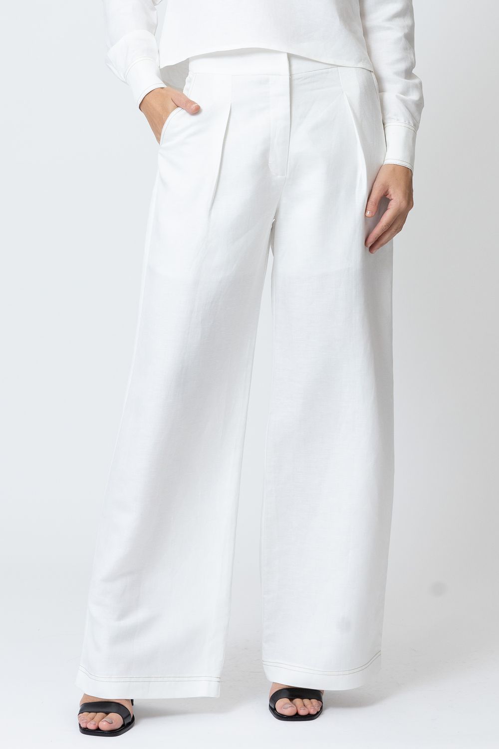 BLUSA-F6846-E-CALCA-F1297-BAIXO