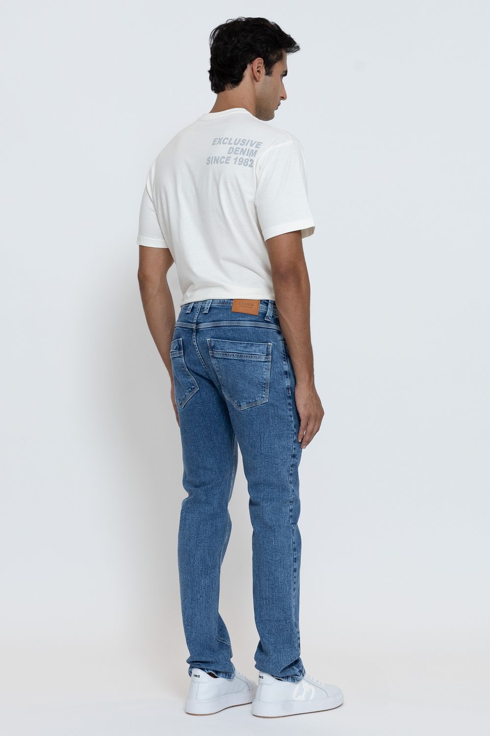 CALCA-JE1220-T-SHIRT-M45342-COSTAS