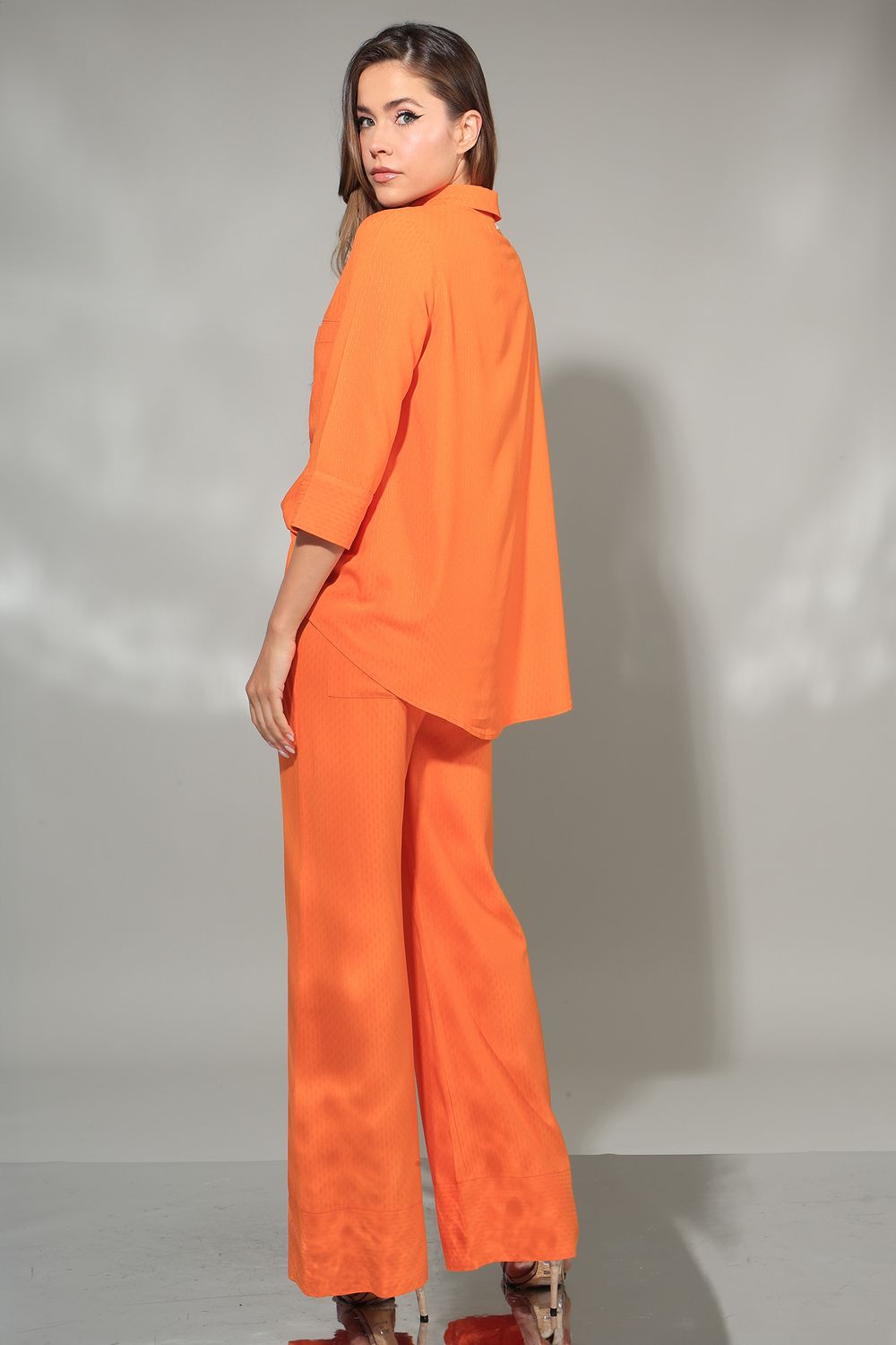IMG_02570-CAMISA-F80227---CALCA-F1350