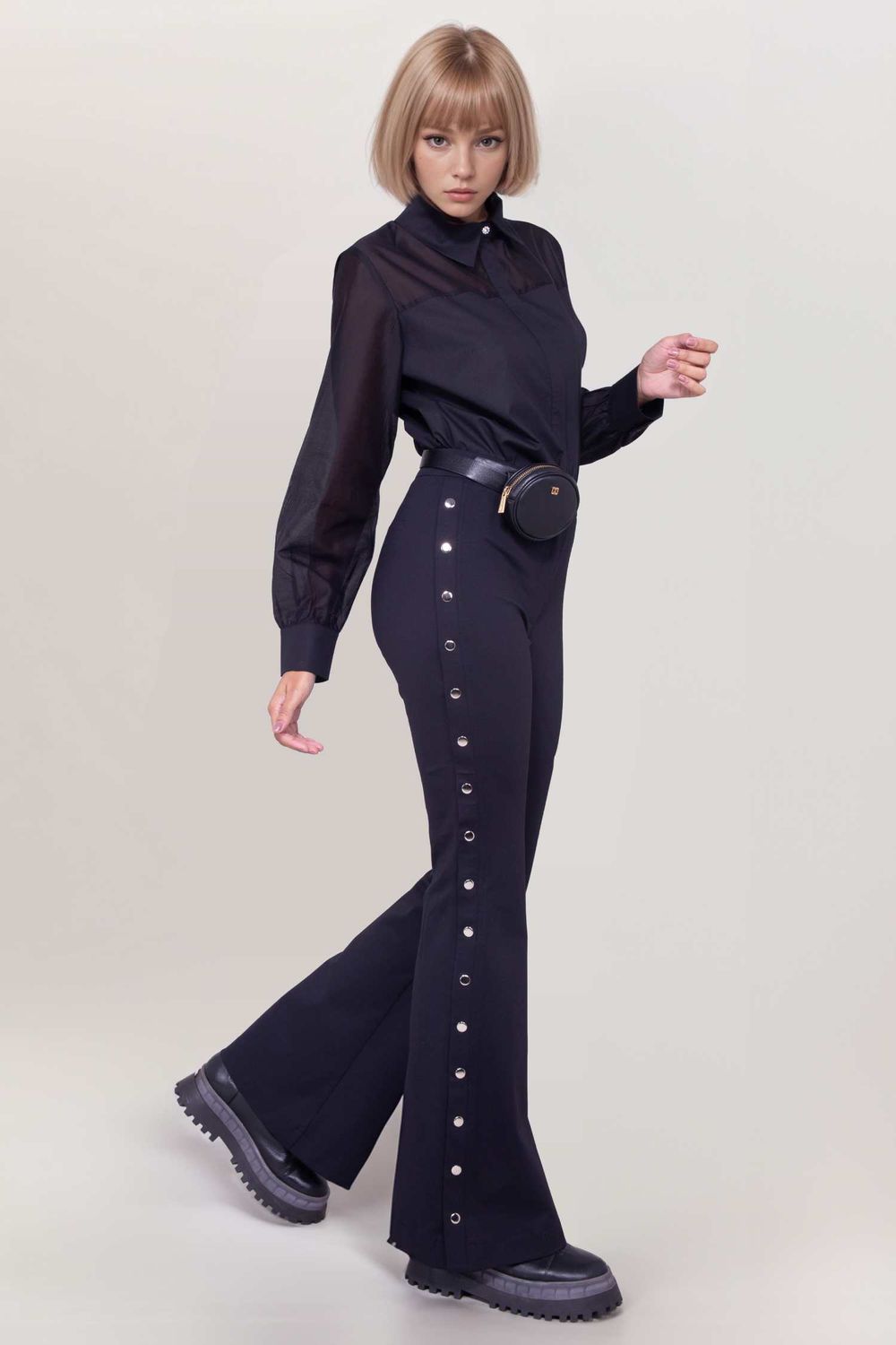 Calça Flare Malha com Botões Laterais carmim