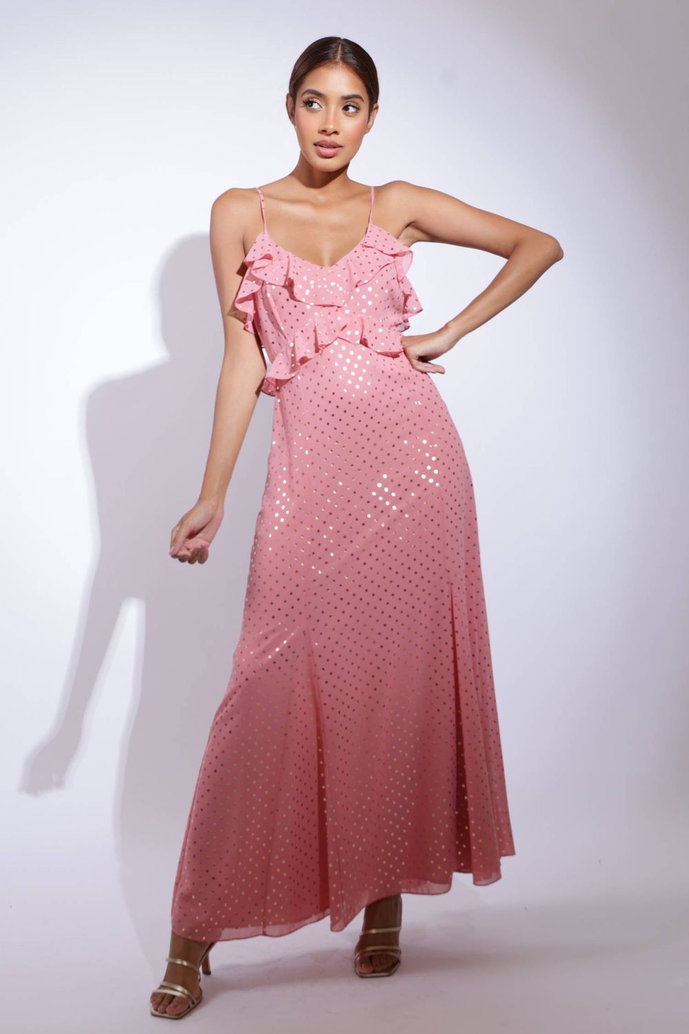 Facetune_13-08-2025-15-42-00