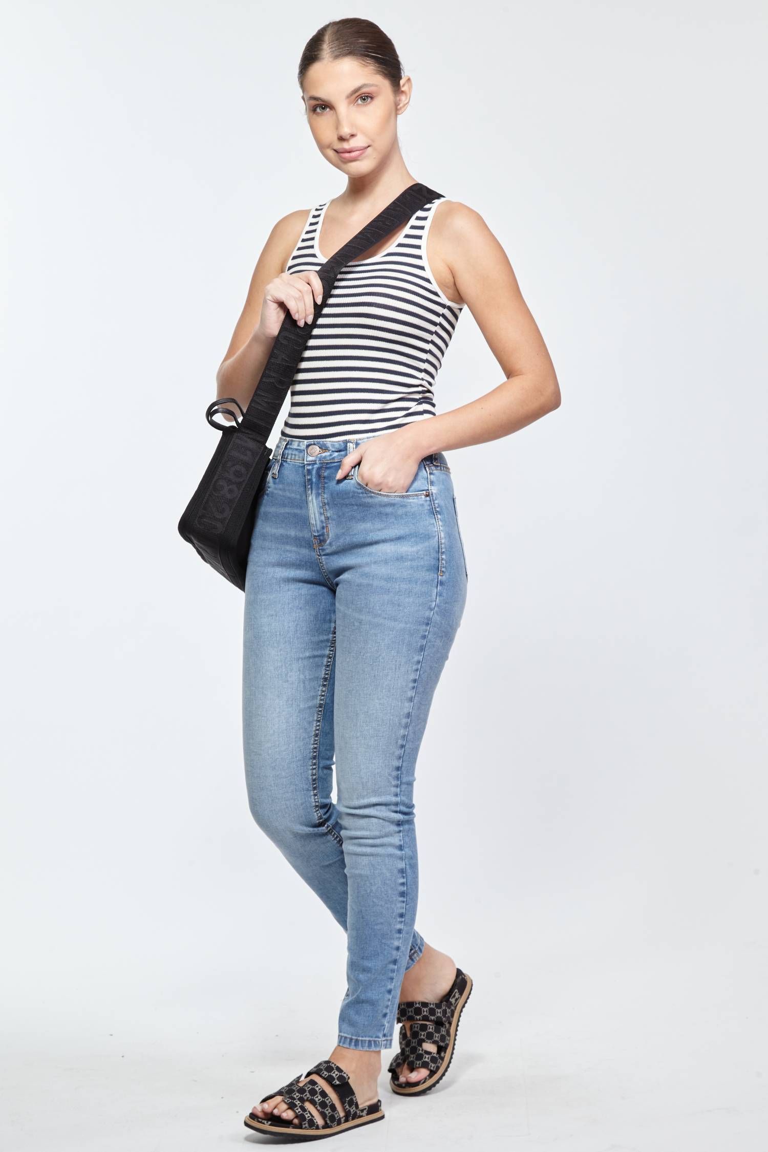 CALÇA SKINNY MARCELA